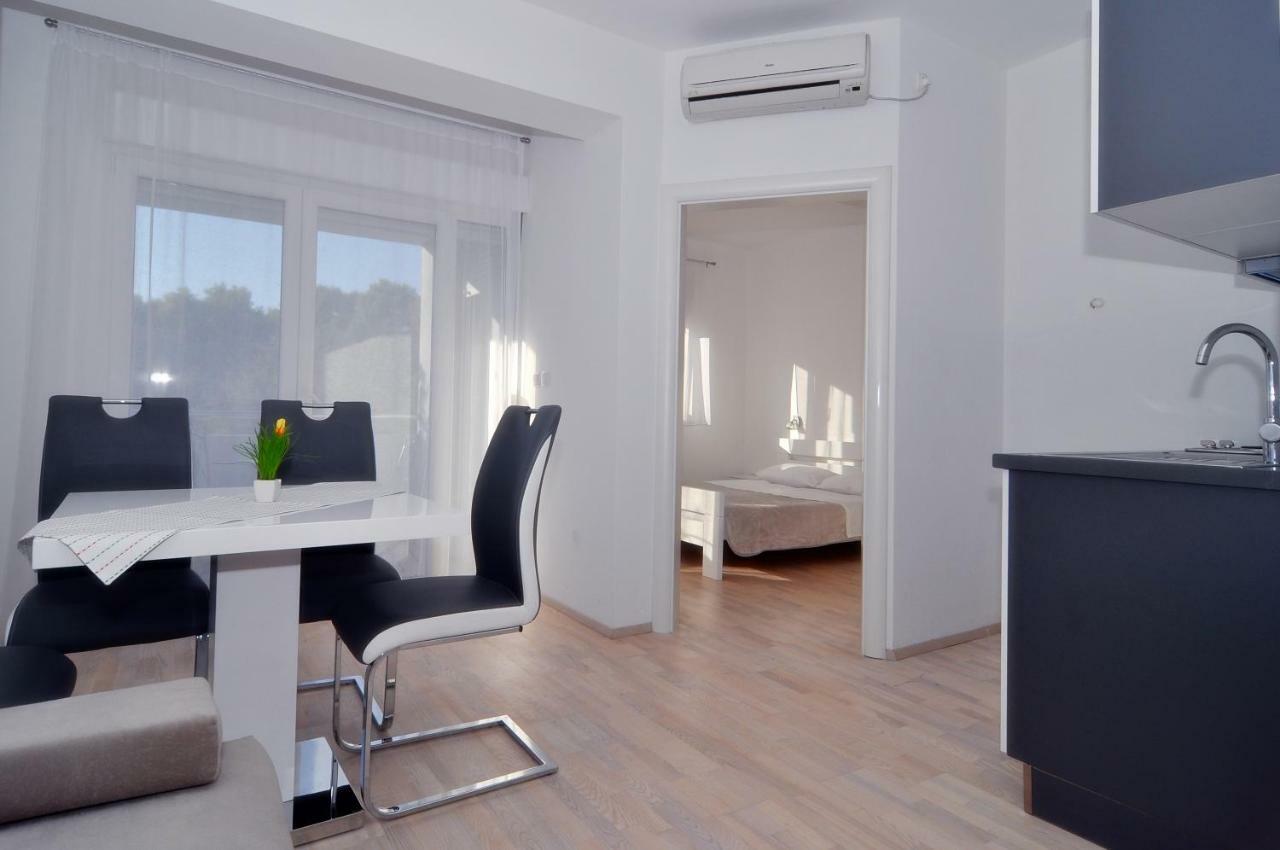 Apartments Edita Zadar Exterior photo